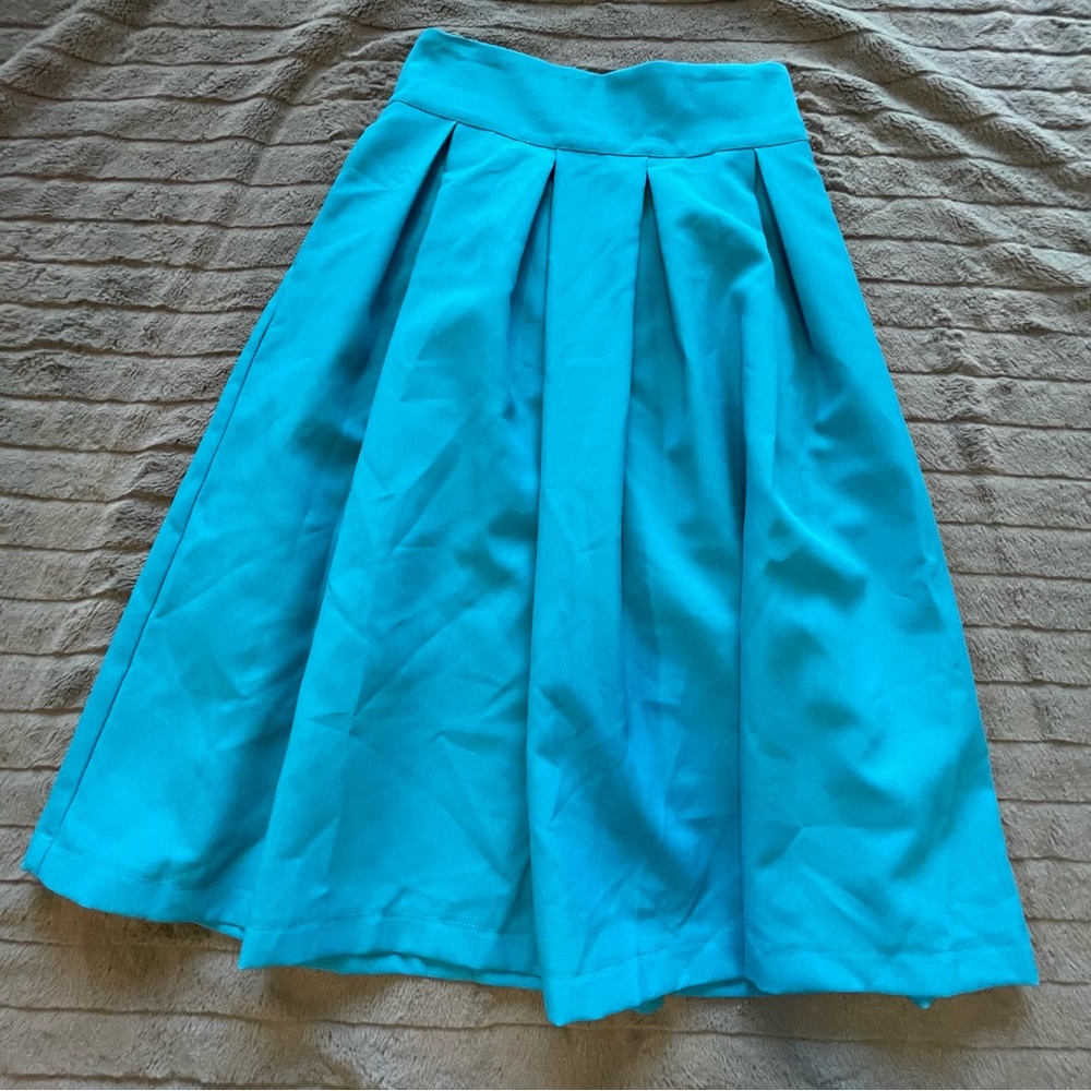 Skirt - Picture 2 of 6